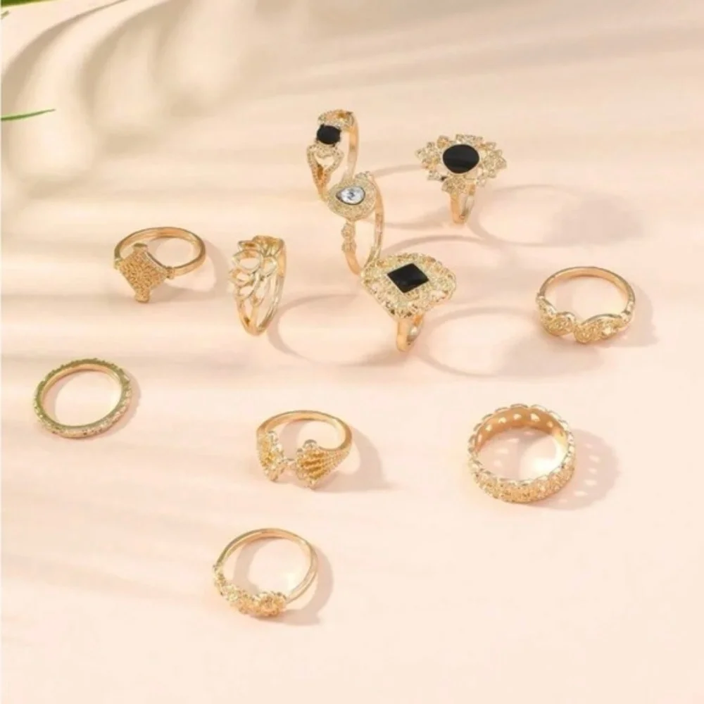 Gold 11pc Rhinestone Geometric Ring Set